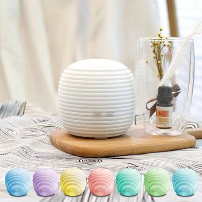 Diffusore di profumo USB portatile di olio essenziale bianco da 100 ml perfetto per il Home Office Spa