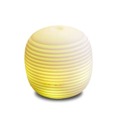 Diffusore di profumo USB portatile di olio essenziale bianco da 100 ml perfetto per il Home Office Spa
