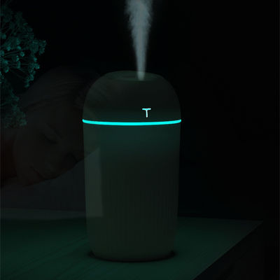 USB Mini Diffusore di aroma per auto Umidificatore di aria Purificatore USB Alimentato e perfetto per i viaggi
