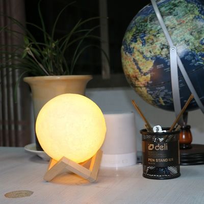 2021 Best Seller Buona lampada a luce lunare stampata in 3D con telecomando in modalità switch