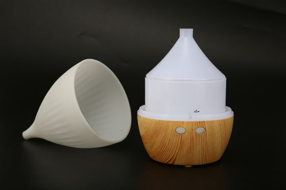 Umidificatore ad ultrasuoni 2022 Desktop 5V Portatile USB Diffusore di olio essenziale a grano di legno 160ml con luce a LED