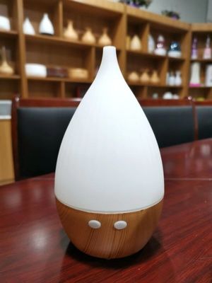 Umidificatore ad ultrasuoni 2022 Desktop 5V Portatile USB Diffusore di olio essenziale a grano di legno 160ml con luce a LED